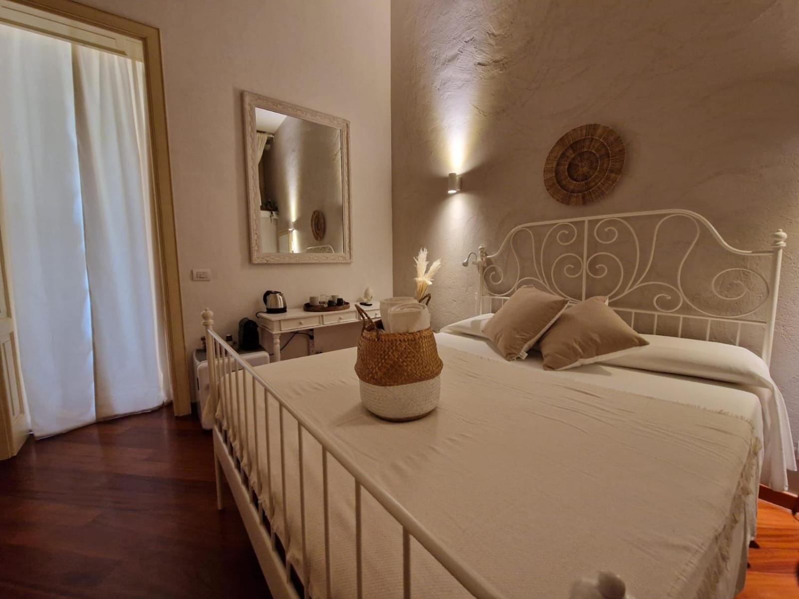 Отель Apulia Journey - Manzoni 11 Бари Экстерьер фото